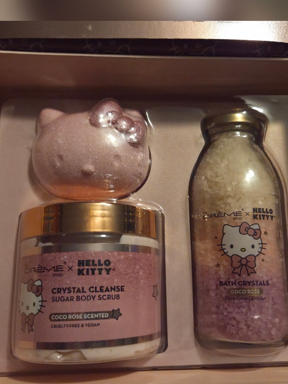 The Creme Shop Hello Kitty Lovely Luxury Set In Coco Rose - Picture 8 of 11